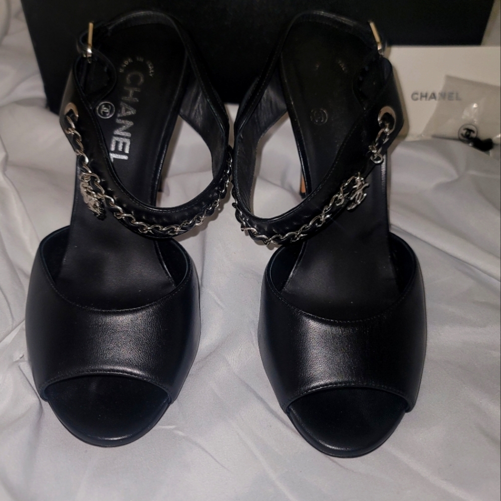 Chanel Black sandals Silver charms sexy